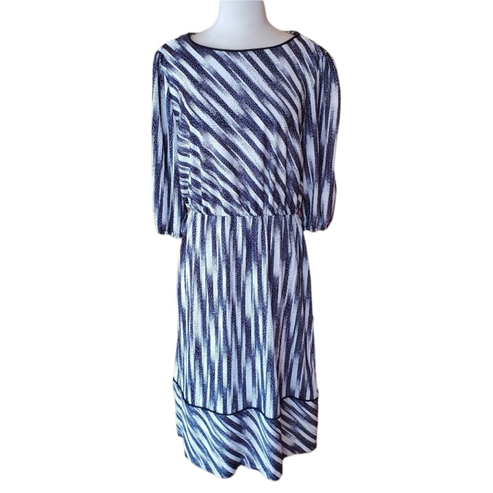 1970s Unlabeled Navy & White Secretary Dress‎